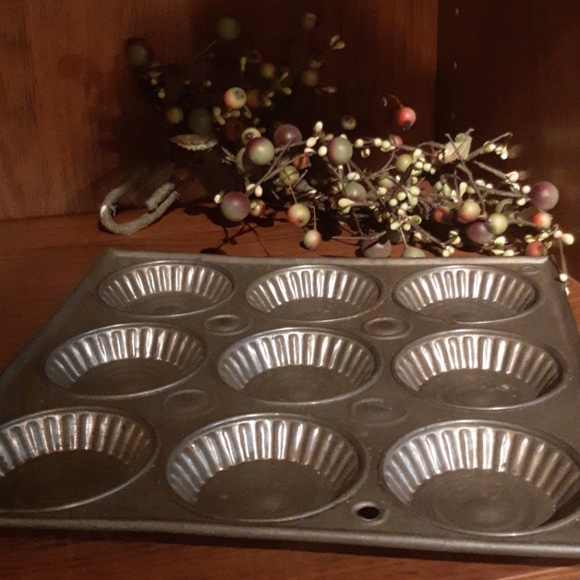 Muffin tin - Picture 3 of 4